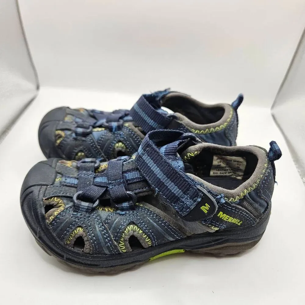 Merrell Hydro Hiker Kids Sandals  in a navy blue and lime green colorway, featur